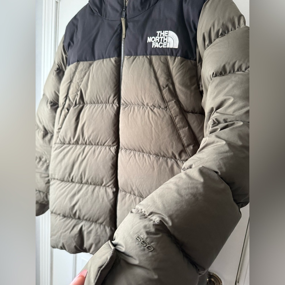 The North Face Puffer Jacket in Black and Olive - Men's S